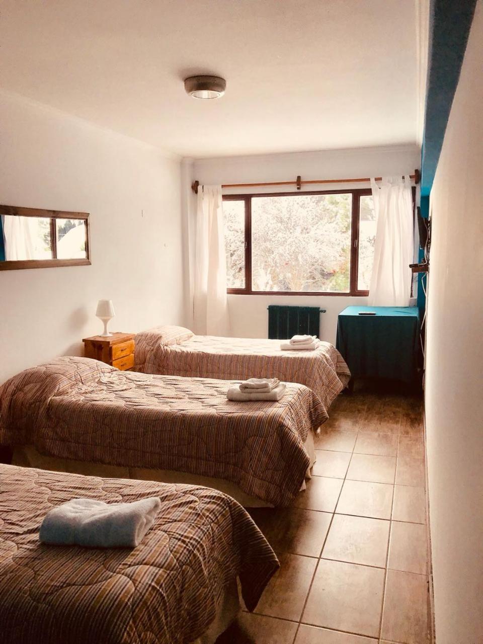 سان كارلوس دي باريلوتشي Hosteria De La Villa - Moonski المظهر الخارجي الصورة